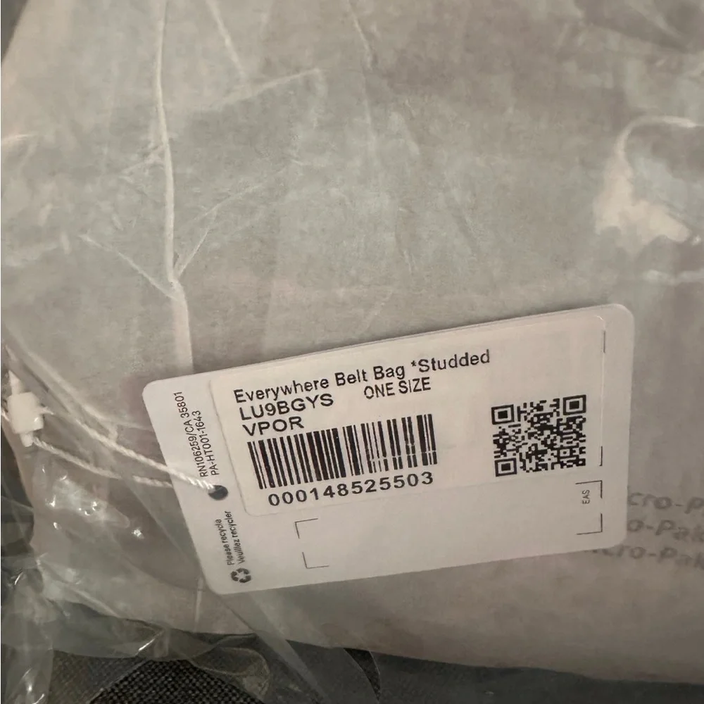 Lululemon 1L Vapor White with Studded Logo Everywhere Belt Bag BRAND NEW